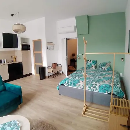 Appartement A L Ombre Des Remparts 3 *