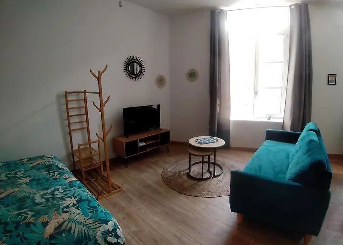 Διαμέρισμα A L Ombre Des Remparts 3